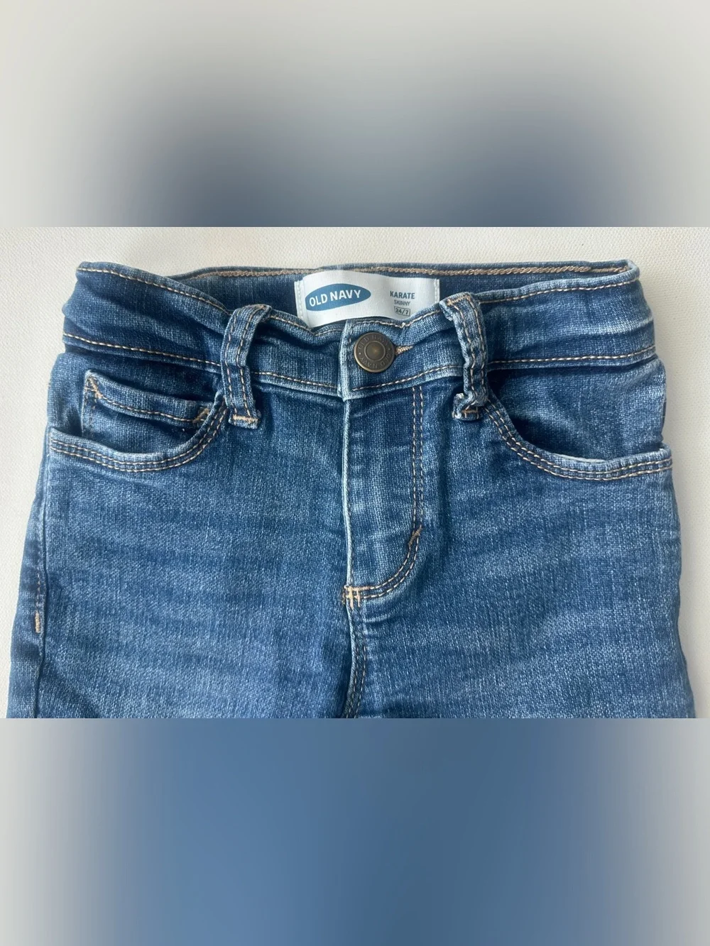 Old Navy Unisex Karate Skinny Jeans. Size 4T.